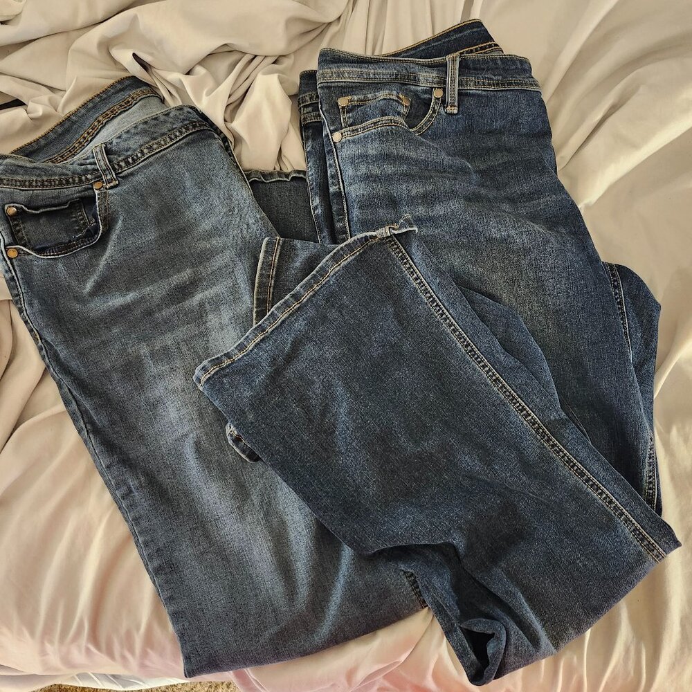 2 - PAIRS WOMAN'S 18R JEAN LOT/BUNDLE TORRID & ASHLEY STEWART